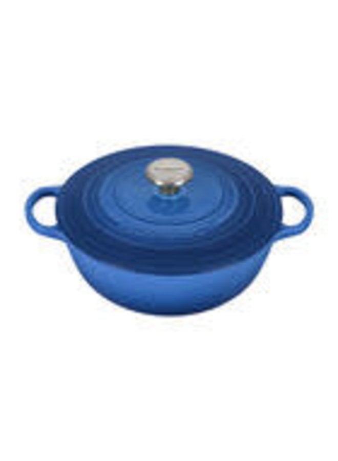 https://cdn.shoplightspeed.com/shops/634342/files/53514238/660x900x2/le-creuset-signature-chefs-oven-75-qt.jpg