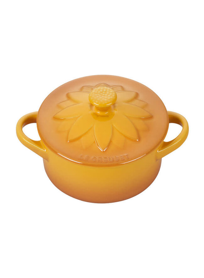 Mini 8oz. Cocotte with Flower Lid