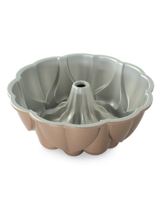 Magnolia 10-cup Bundt® Pan