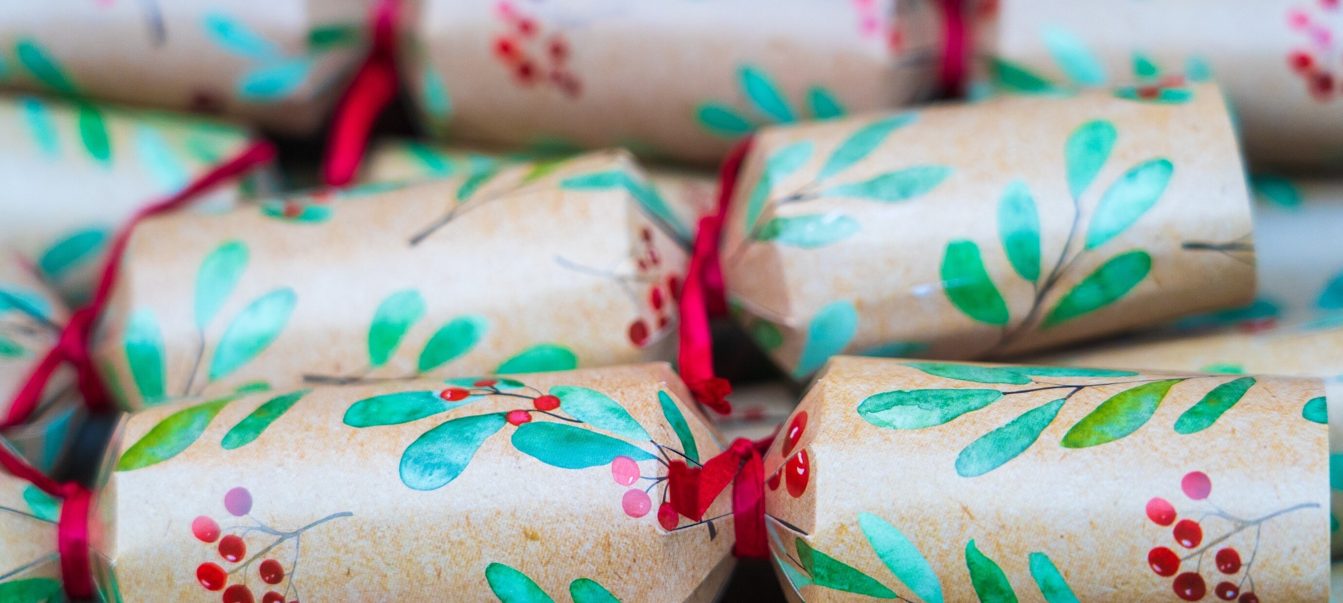 The Tradition of English Christmas Crackers