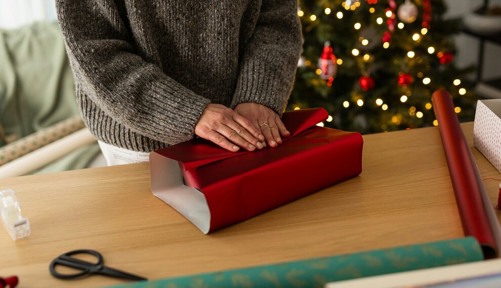 Christmas Wrapping Hacks
