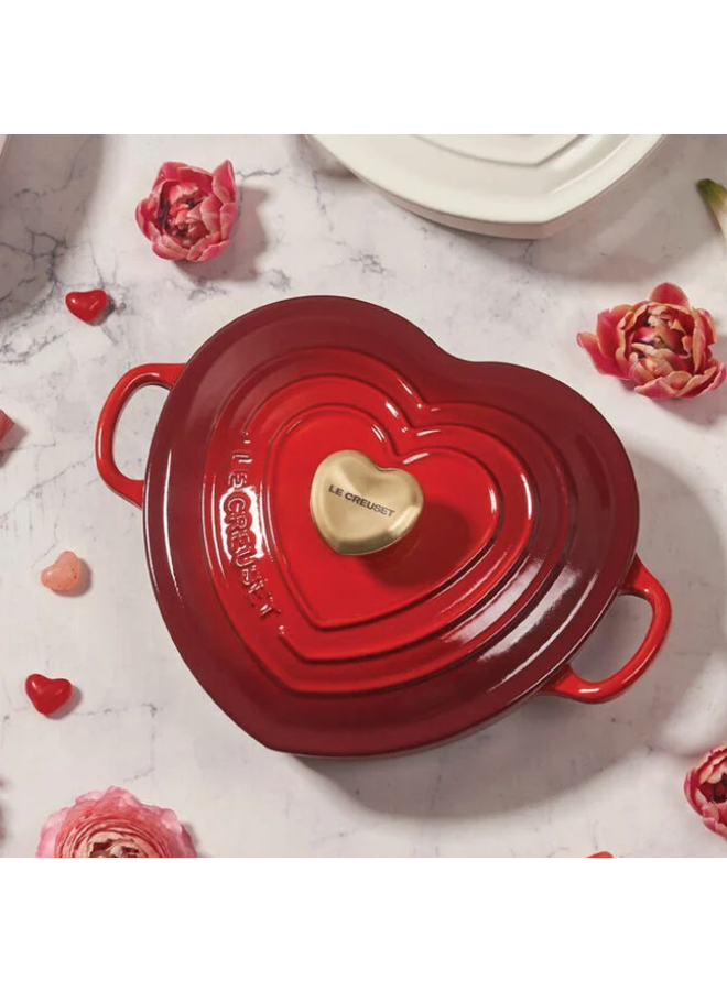 Shallow Heart Cocotte 1.25 Qt with Light Gold Heart Knob