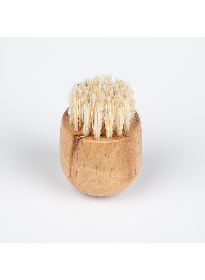 Cedar 2" Handheld Complexion Brush