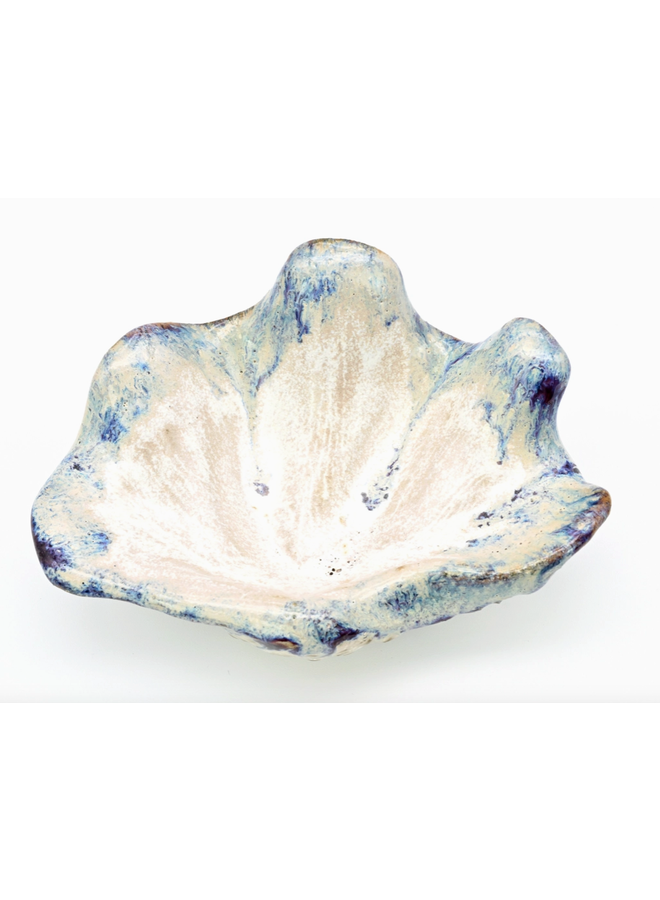 Clam Shell Vase with Milk & Purple Effect