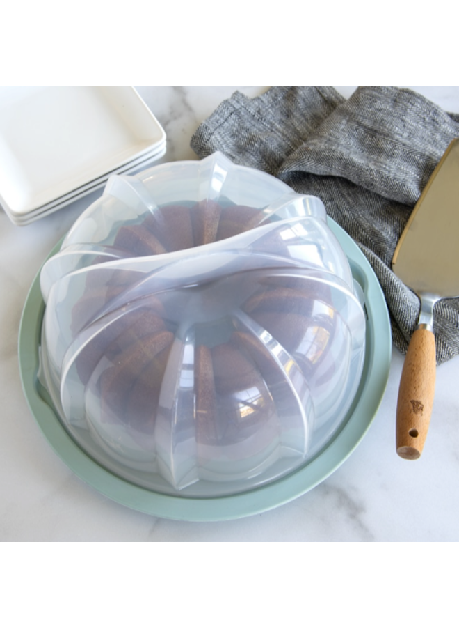 Translucent Bundt Cake Keeper