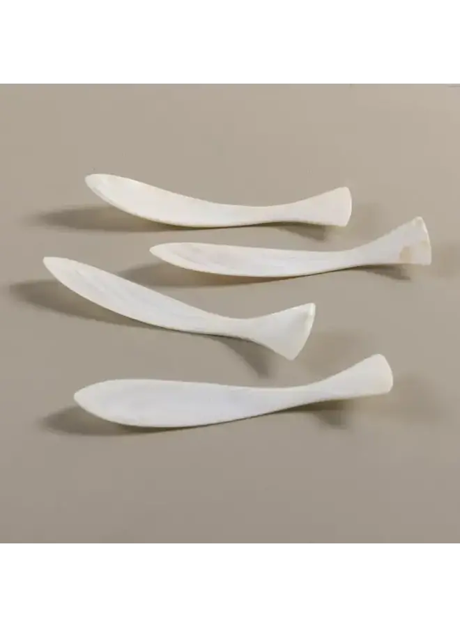 Minnow Shell Spreaders Set of 4