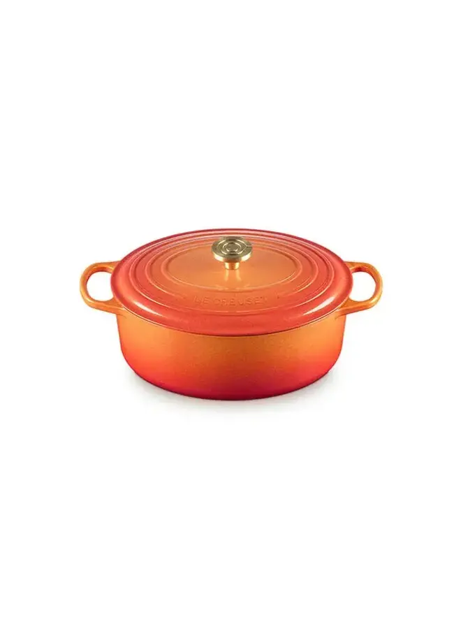 Signature Oval Dutch Oven 6.75 qt.