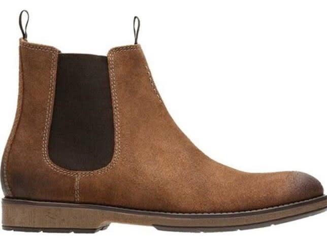 clarks hinman suede chelsea boots