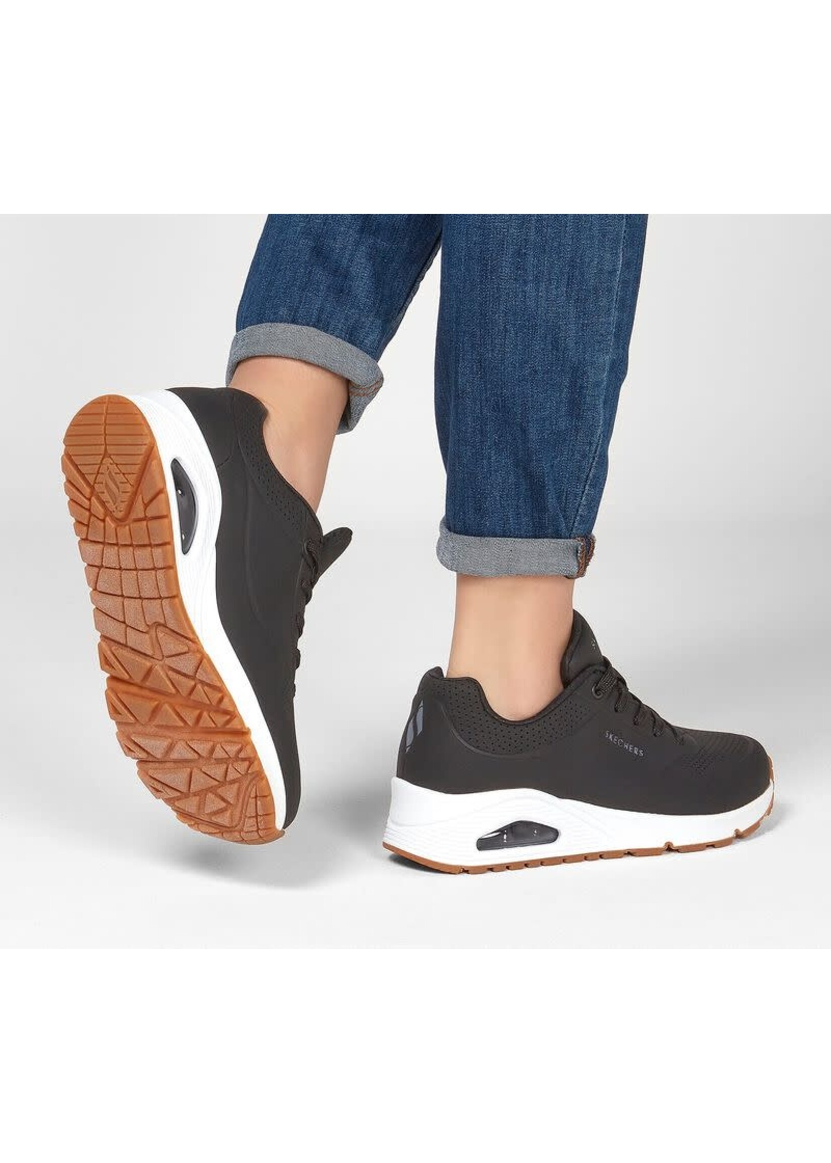 Skechers Uno-Stand On Air-Black/White