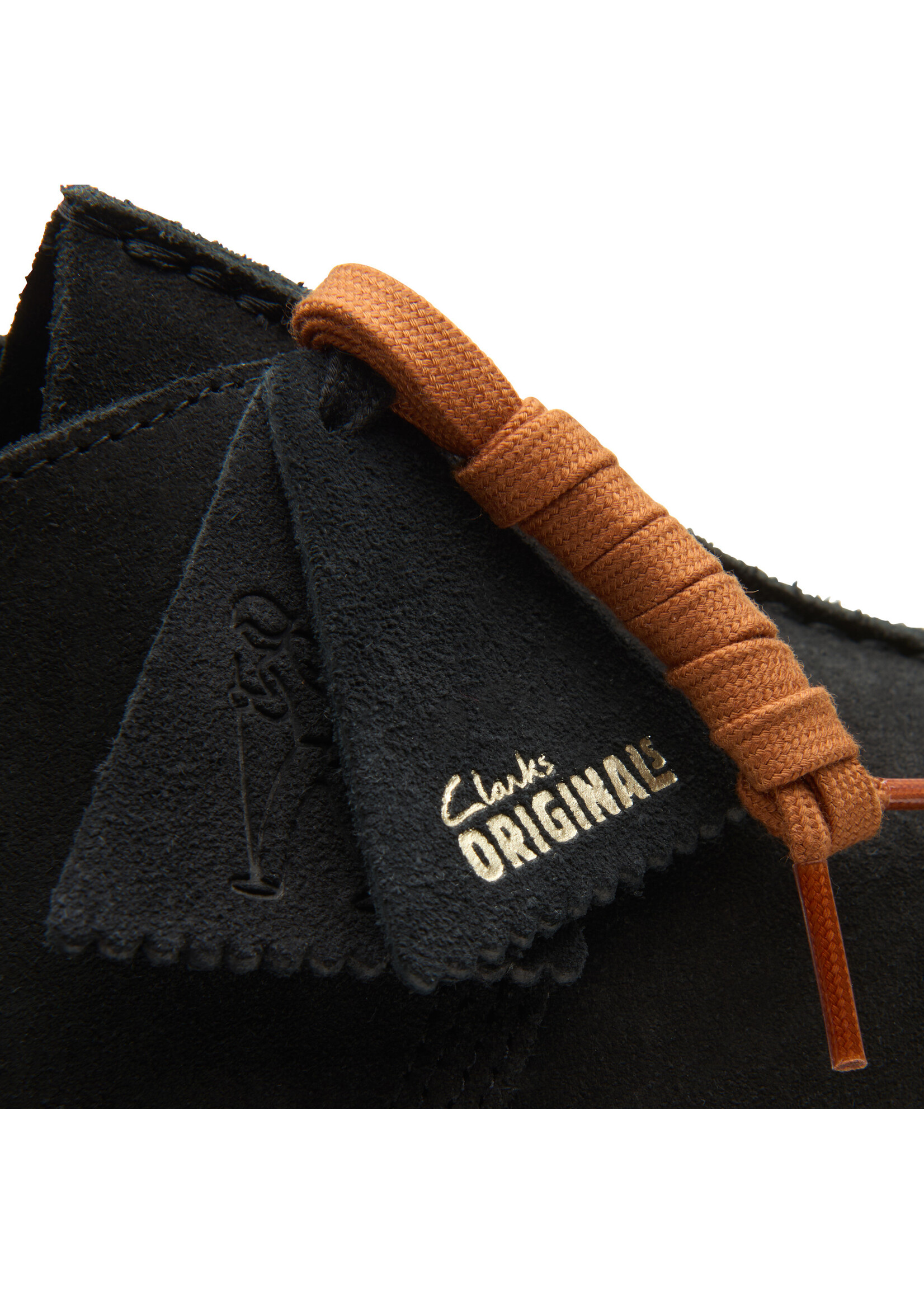 Clarks Women’s Desert Trek Black Suede – Classic Center-Seam Lace-Up Shoe (26178463)