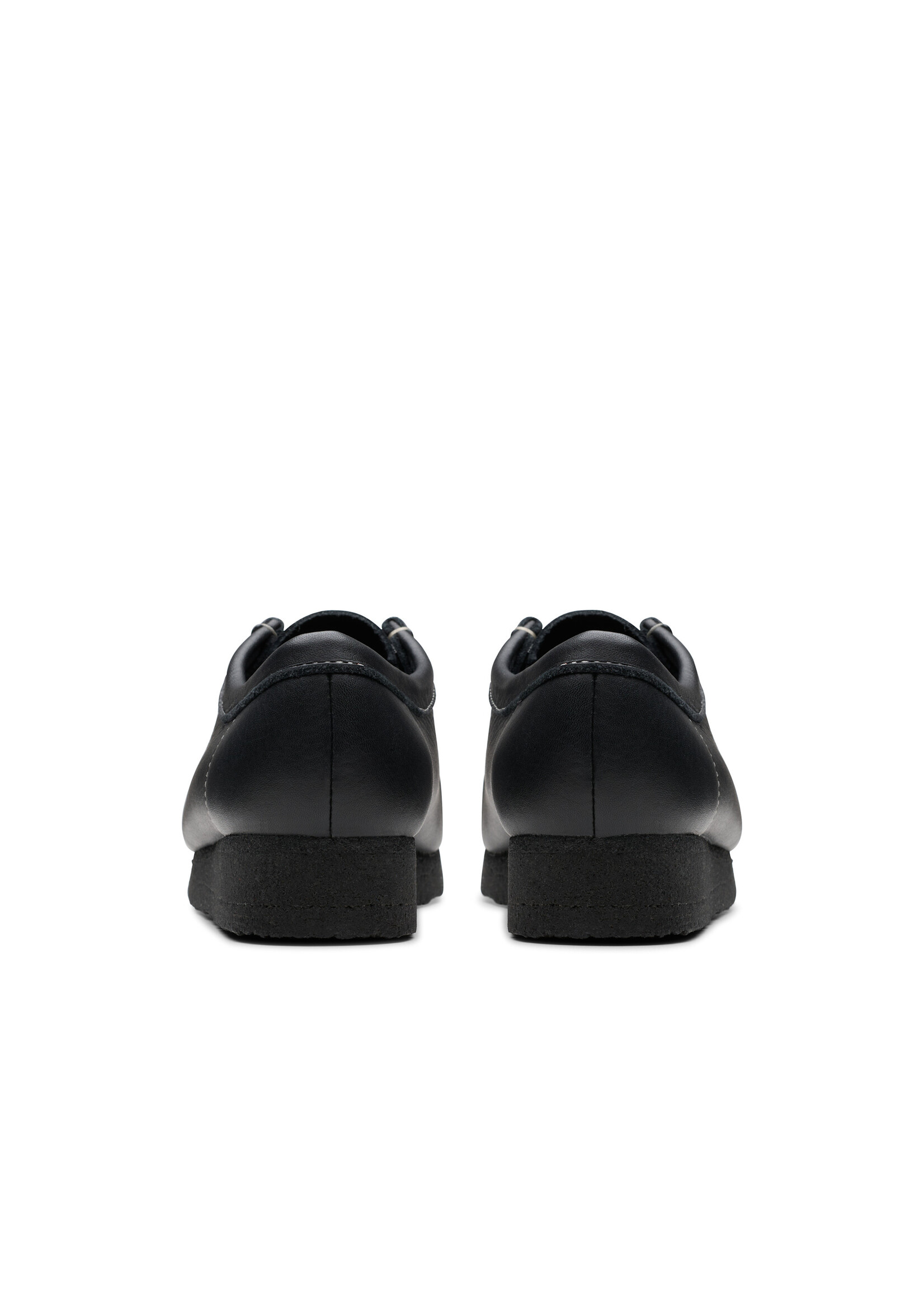 Clarks Women’s Wallabee Black Tumbled Leather Moccasin Shoes – Hand‑Stitched Center‑Seam Moccasin Construction, Tassel Lace‑Up Trim & Signature Crepe Sole (Style 26180679)