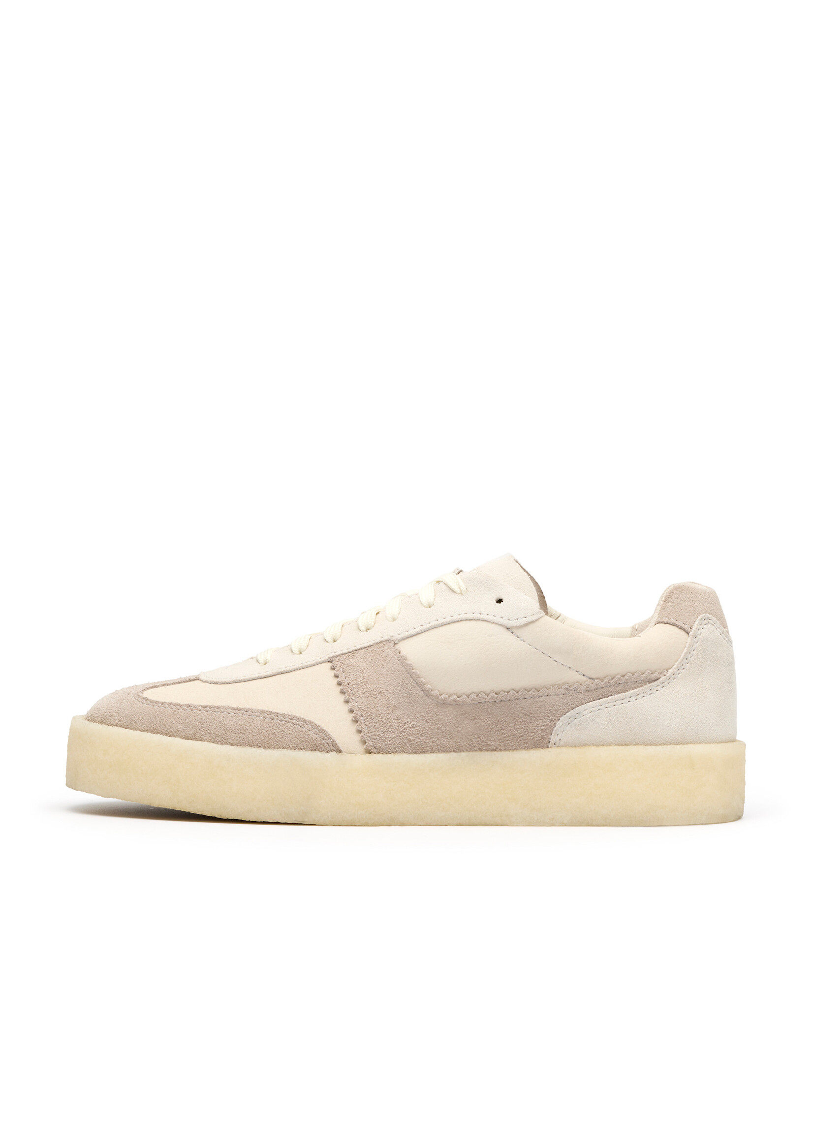 Clarks Mens Tor 80 – White Nubuck & Suede, Natural Crepe Sole, Lace-Up Sneakers (26184637)