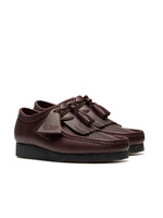 Clarks Mens Wallabee – Purple Grape Leather, Removable Kiltie, Natural Crepe Sole (Somerset Nights Pack 26182787)