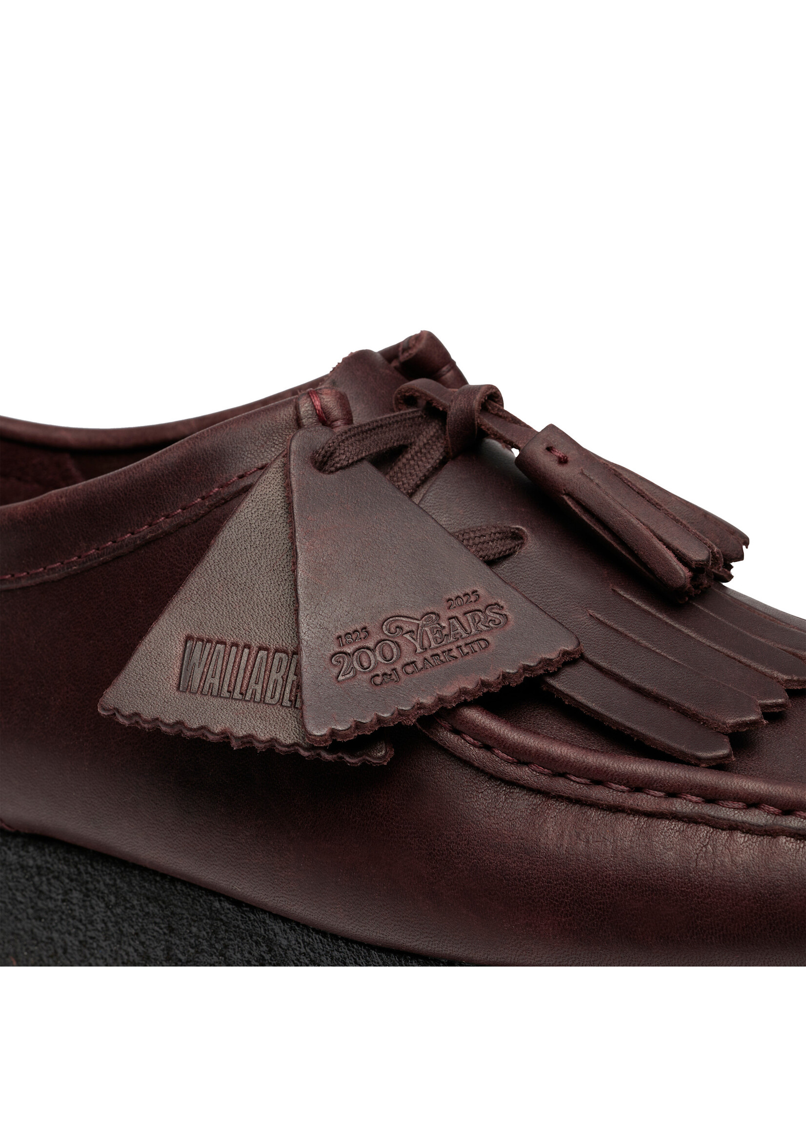 Clarks Mens Wallabee – Purple Grape Leather, Removable Kiltie, Natural Crepe Sole (Somerset Nights Pack 26182787)