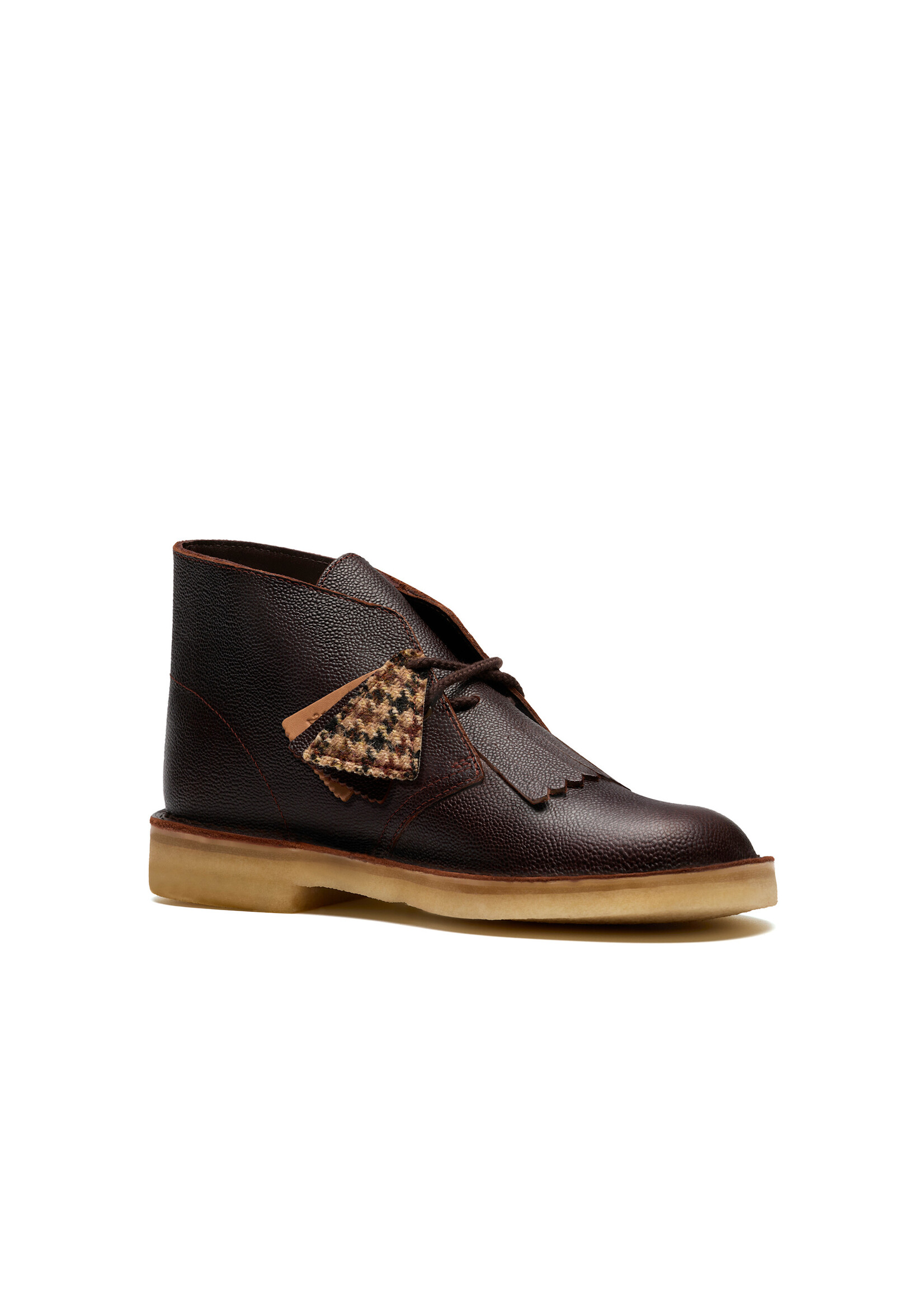 Clarks Mens Desert Boot – Brown Scotch Grain Leather, Natural Crepe Sole, Lace-Up Chukka Boot (26183082)