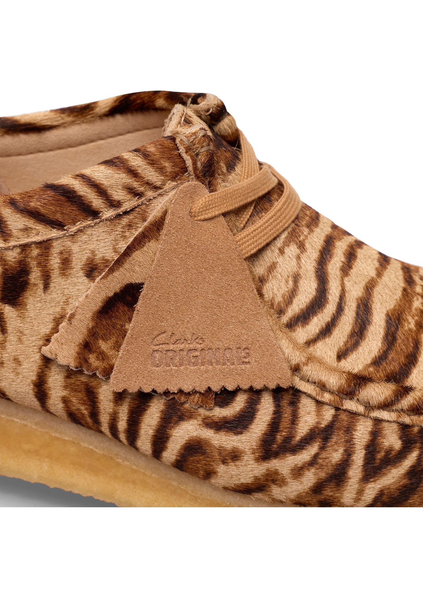 Clarks Men’s Wallabee Tiger Print Brown Suede Moc Toe Shoes with Crepe Sole – Style 26185658