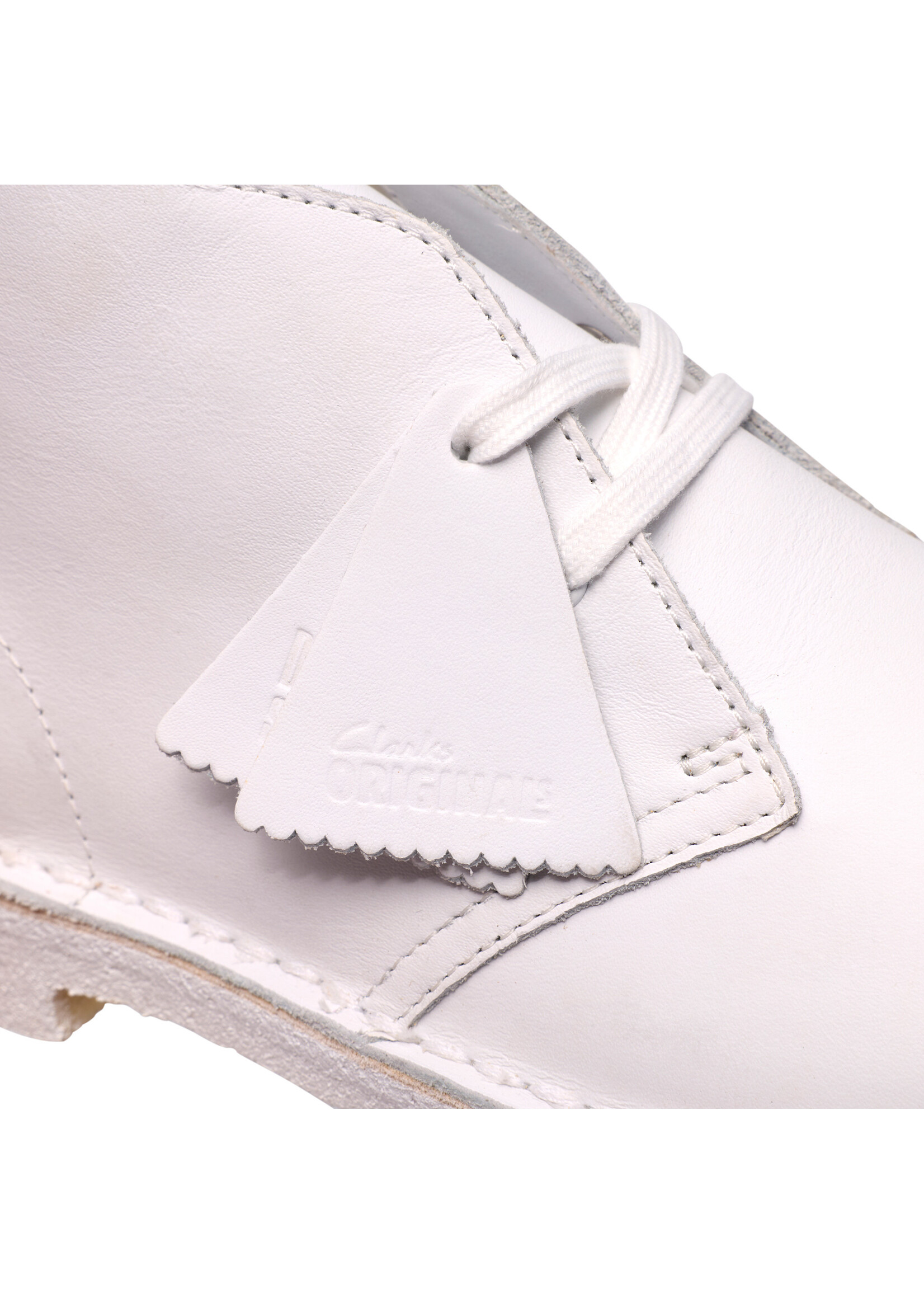 Clarks Men’s Desert Boot Originals Icon White/White – Classic Crepe Sole Chukka (26187609)