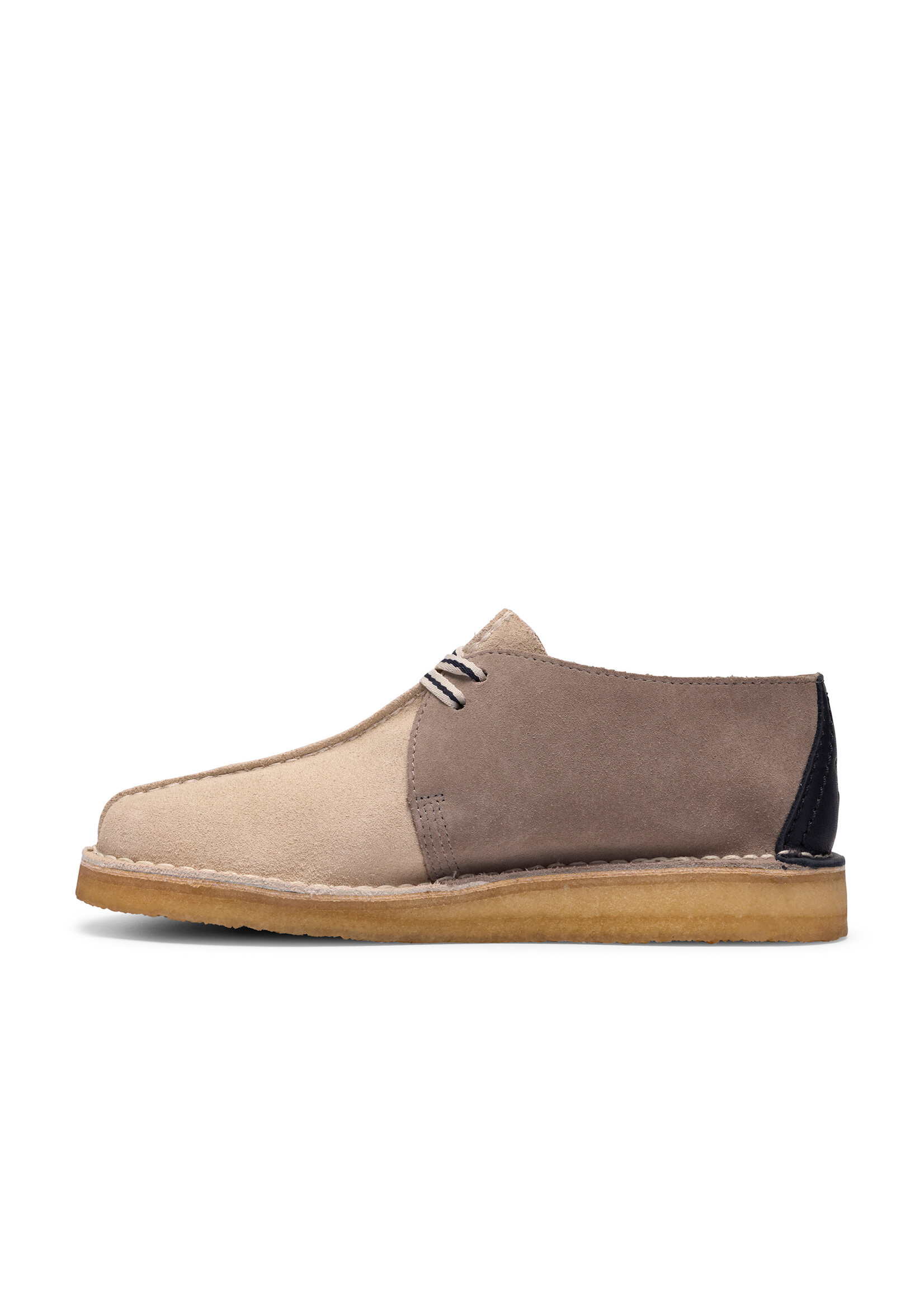 Clarks Originals Men’s Desert Trek Grey Combi Suede Crepe Sole Shoes – 26186740