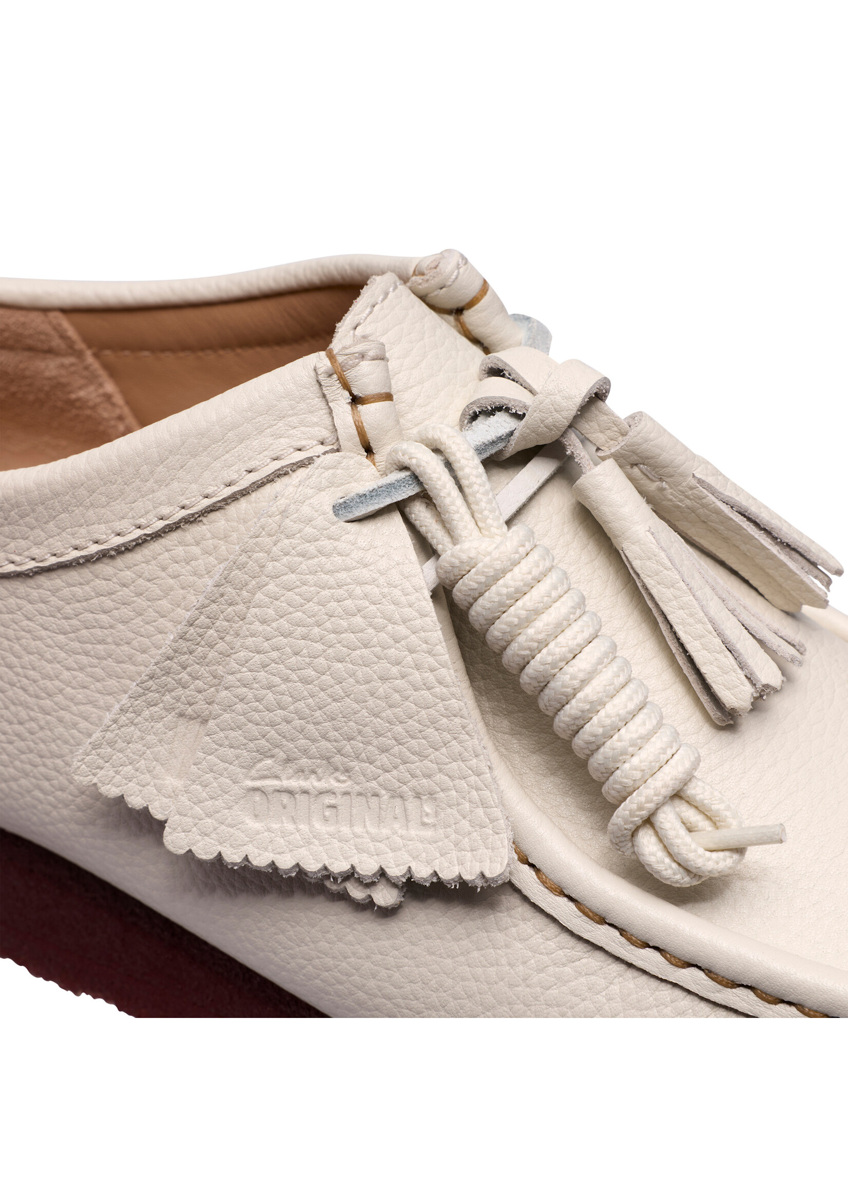 Clarks Originals Men’s Wallabee White Leather Shoes – Iconic Crepe Sole, Style 26185664