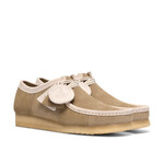 Clarks Originals Men’s Wallabee Maple Beige Stripe Suede Shoes – Natural Crepe Sole, Style 26185672