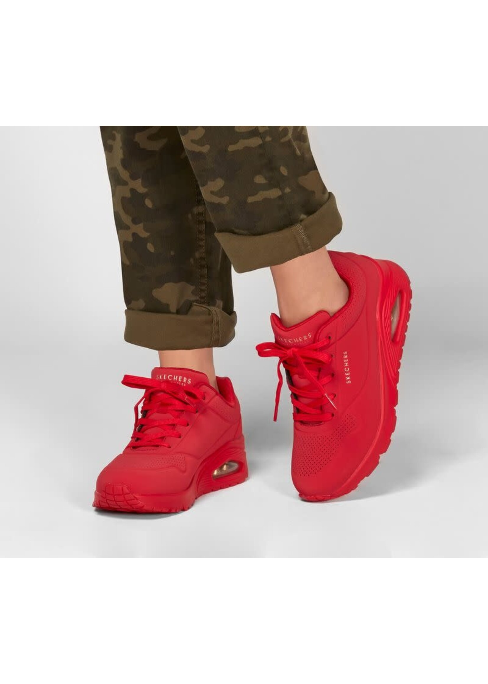 Skechers Womens  Street Women's Uno - Stand on Air Sneaker, Red