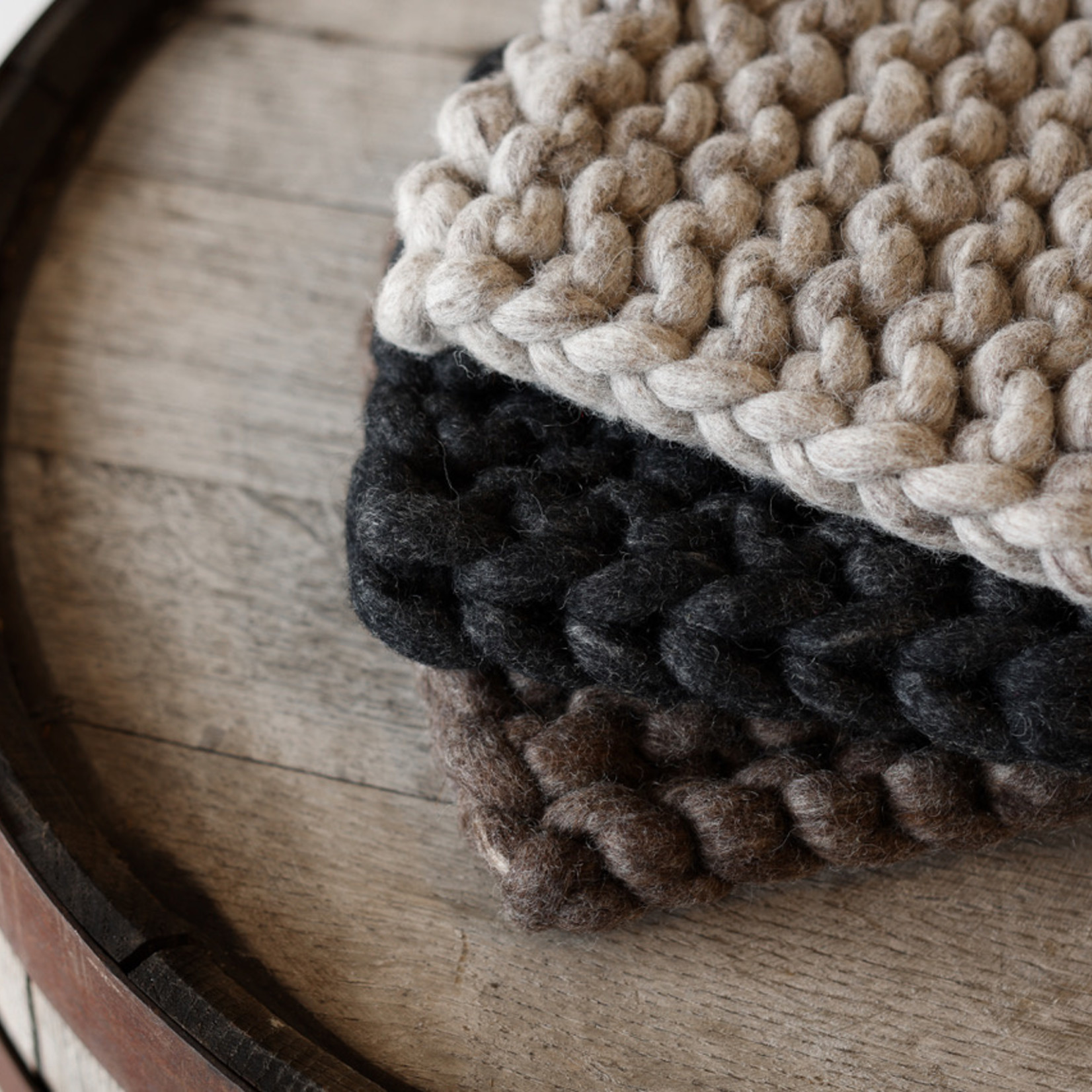 KNITTED WOOL TRIVET