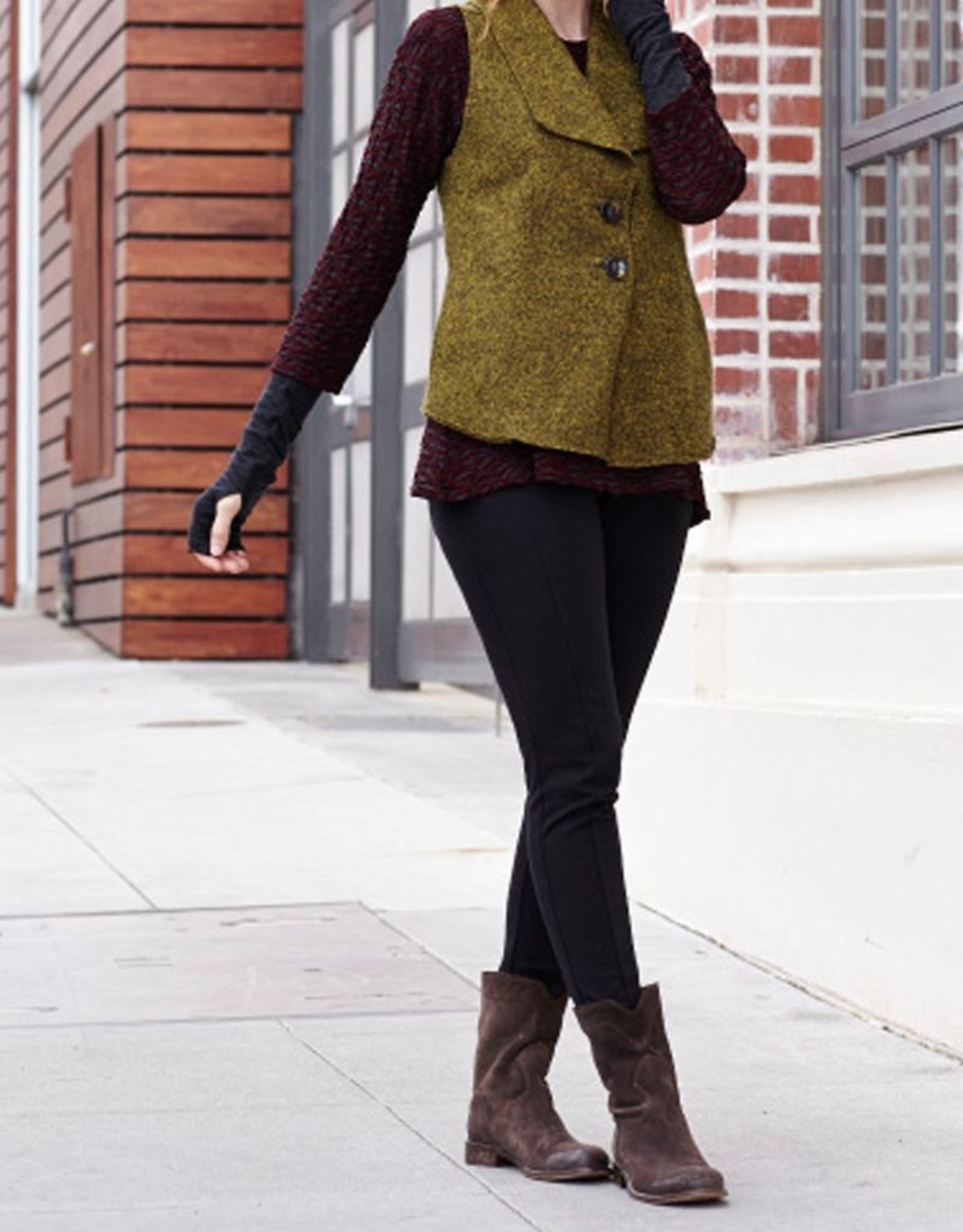 cut loose capri leggings