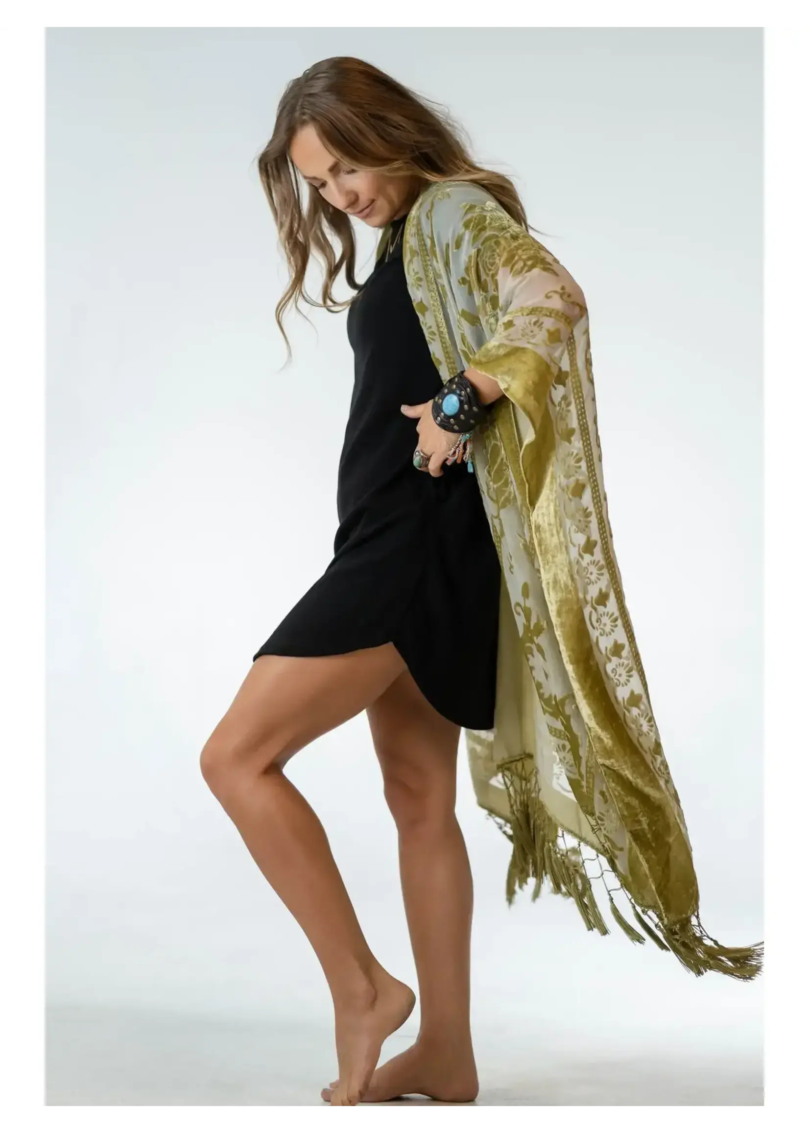 Three Bird Nest Velvet Kimono (Olive) O/S