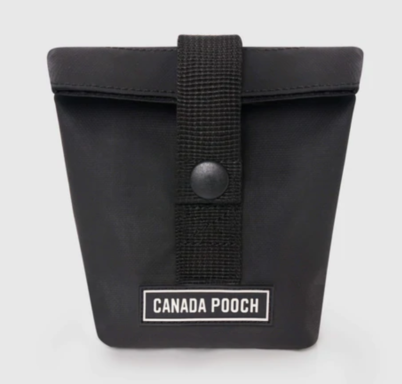 Canada Pooch Hands-Free Treat Pouch