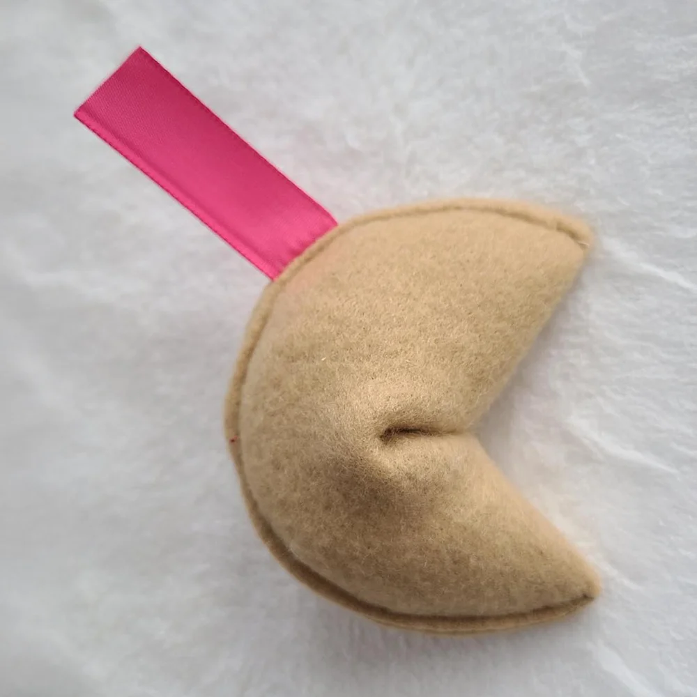 Dreamcat Catnip toy - Fortune Cookie Cream