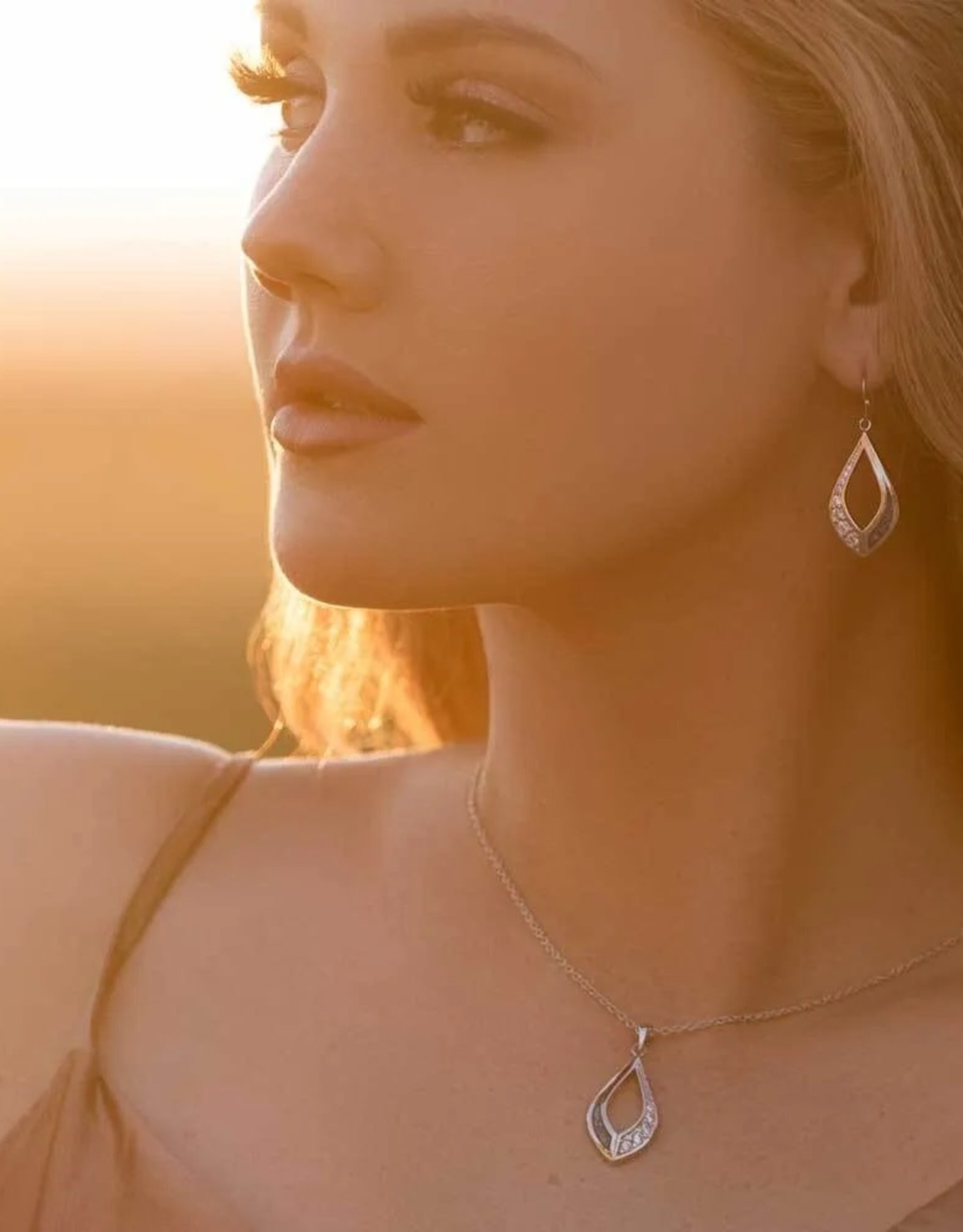 Montana Silversmiths Balanced Perspective Opal Earrings