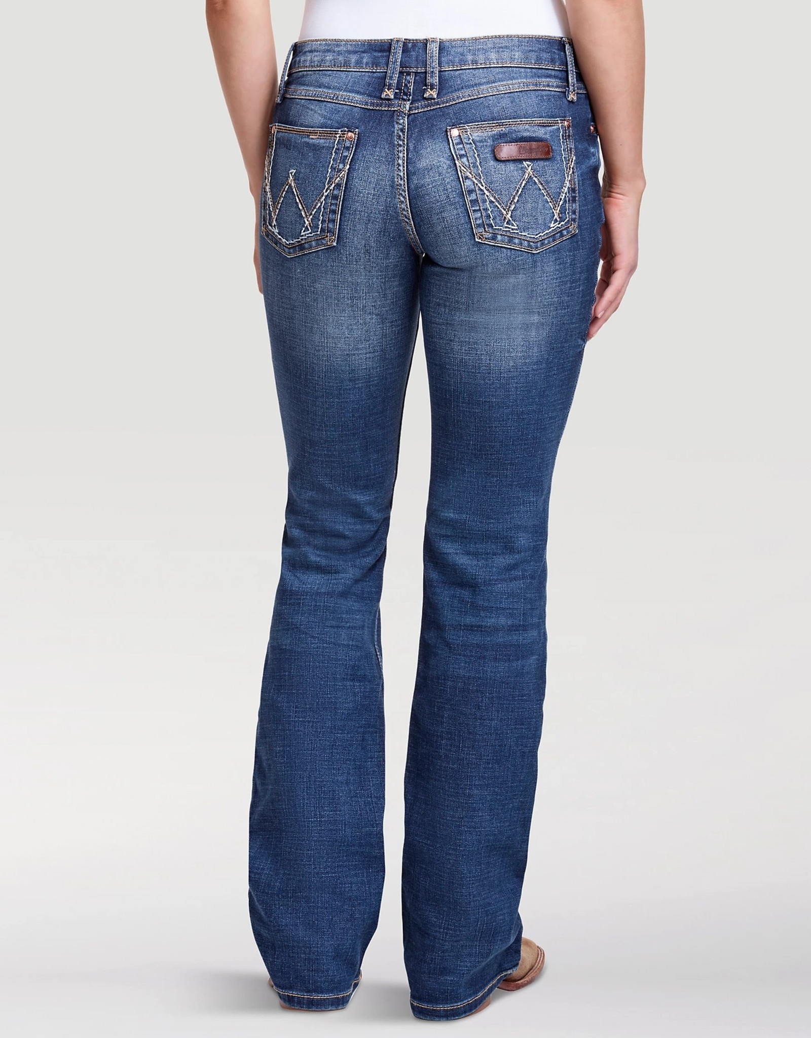 WOMEN'S WRANGLER RETRO® MAE JEAN IN MS WASH