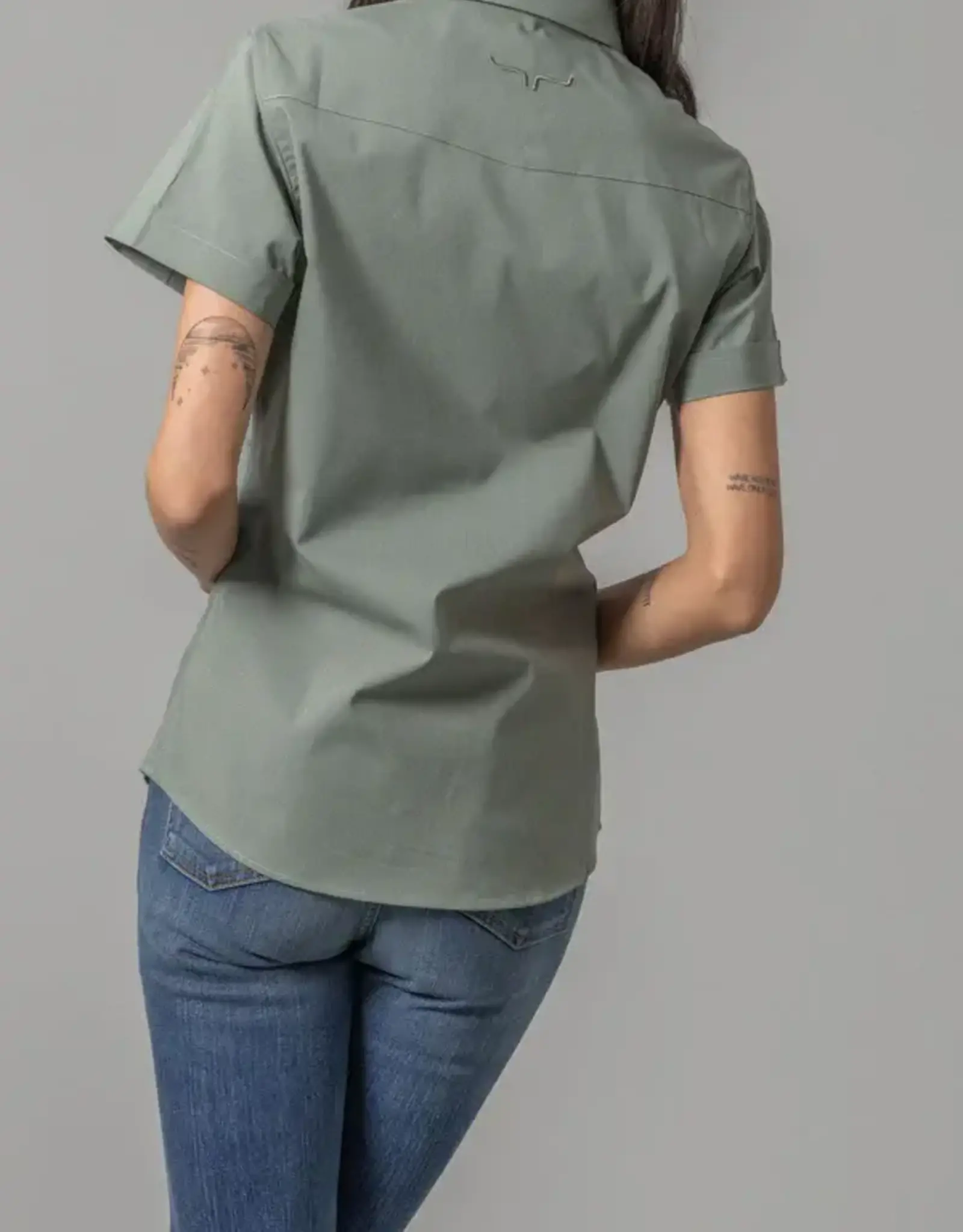 Kimes Womens Linville Coolmax Solid Pine Button Down Short Sleeve Shirt
