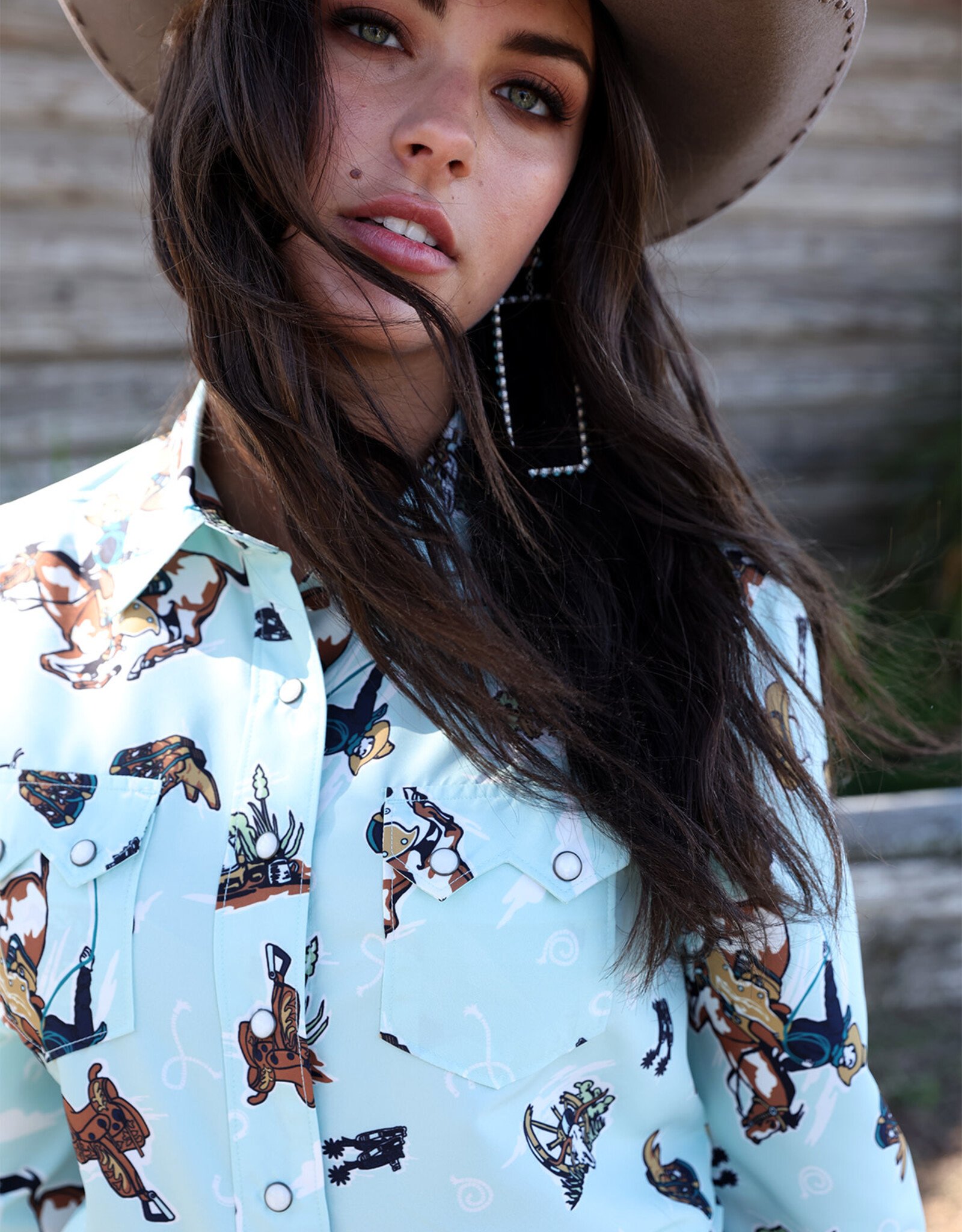 Womens Cruel Denim Western Motif Long Sleeve Western Snap Shirt