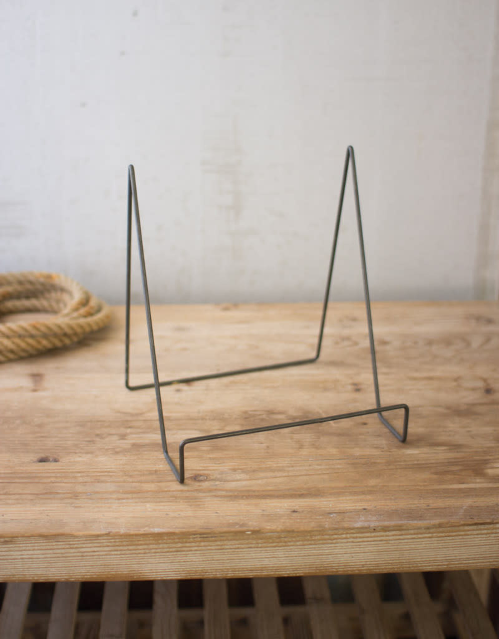 Kalalou Wire Easel with Raw Metal Finish \ large