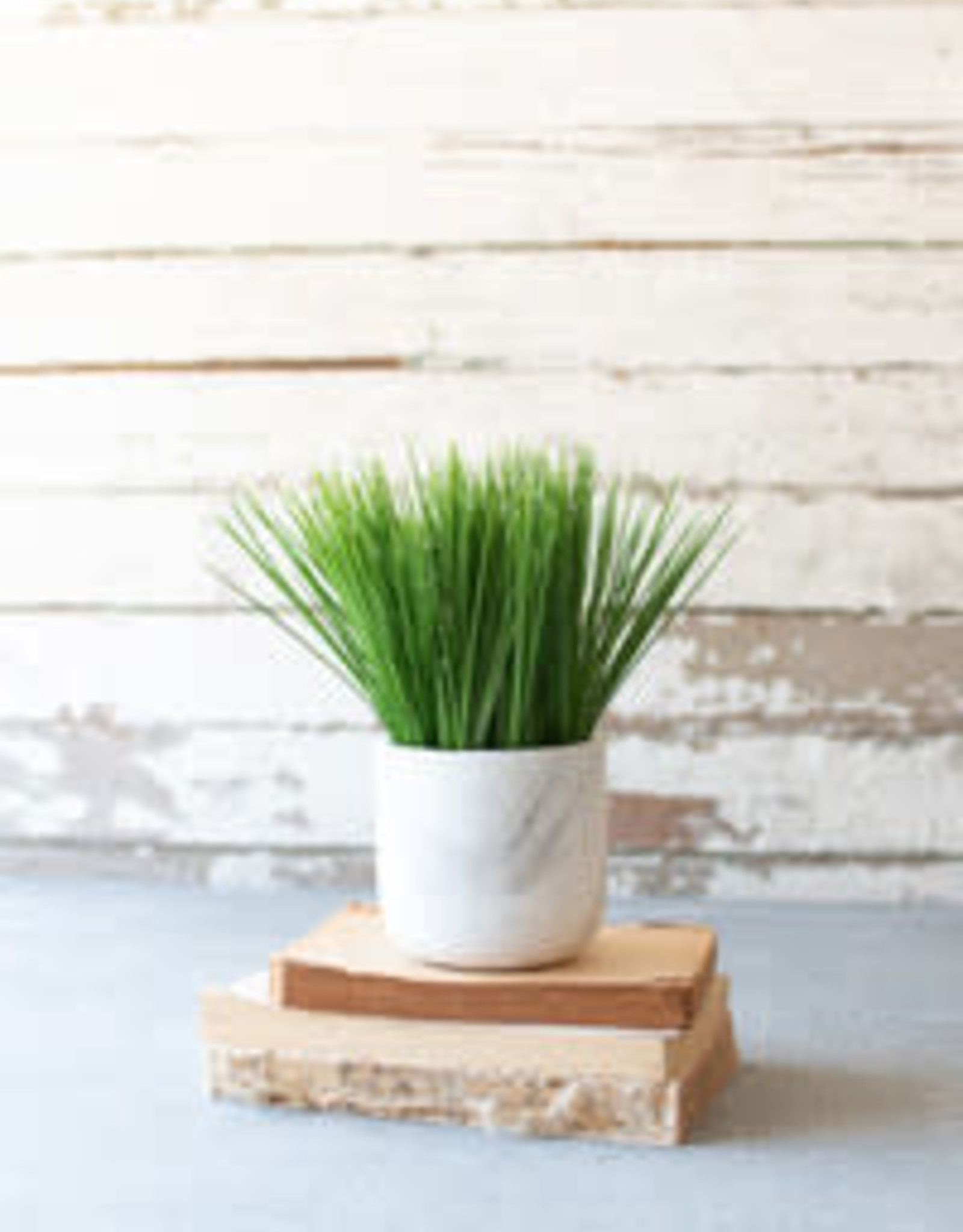 Kalalou Artificial Grass in a Faux Marble Pot