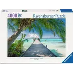 Ravensburger Dream Beach in the Maldives