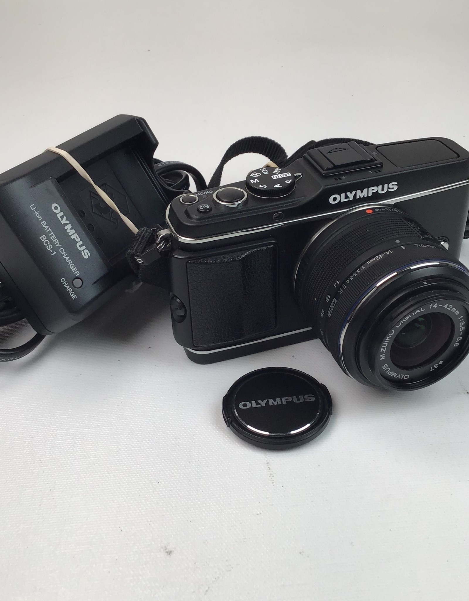 Olympus Olympus Pen E P3 Camera With 14 42mm Lens Used Ex Biggs Camera