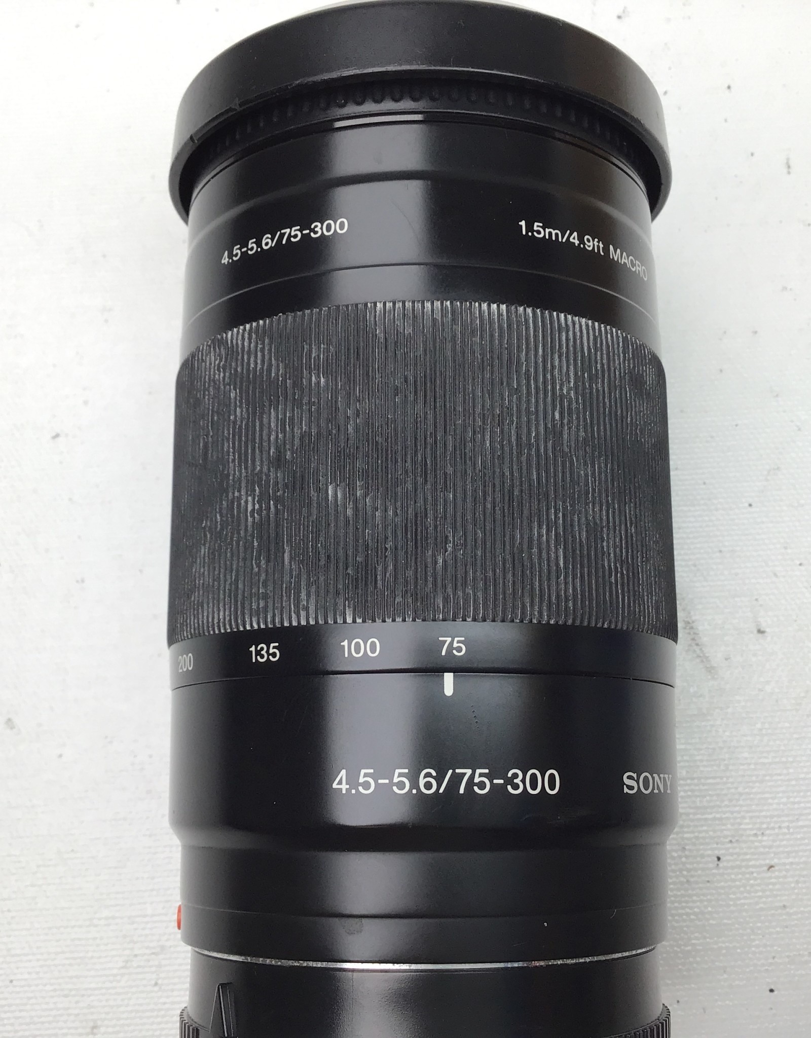 SONY Sony SAL 75-300mm f4.5-5.6 Lens Used Ugly