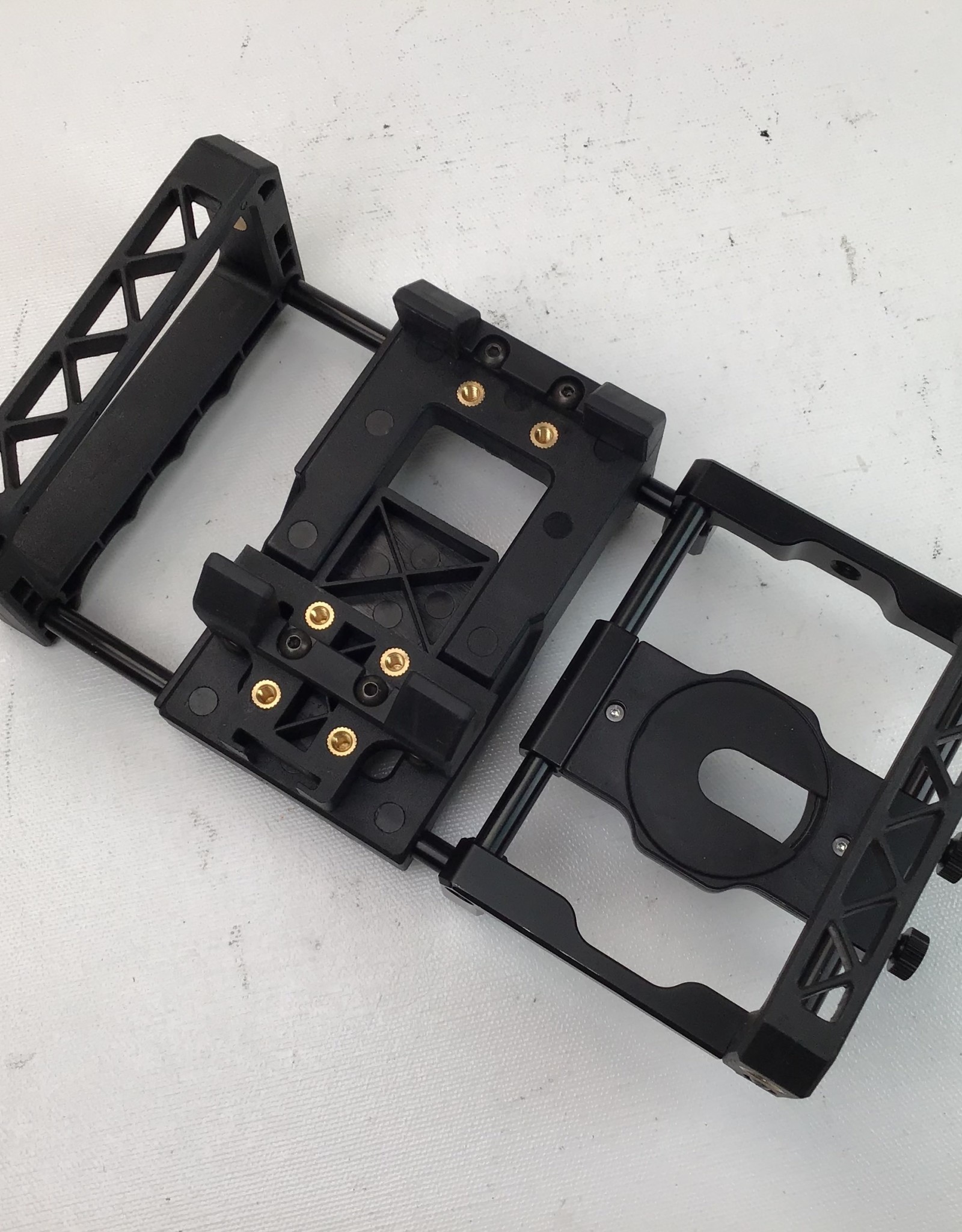 BeastGrip Mobile Cage for Phones Used EX