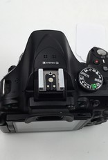 NIKON Nikon D5200 Camera Body Shutter Count 9417 Used Good