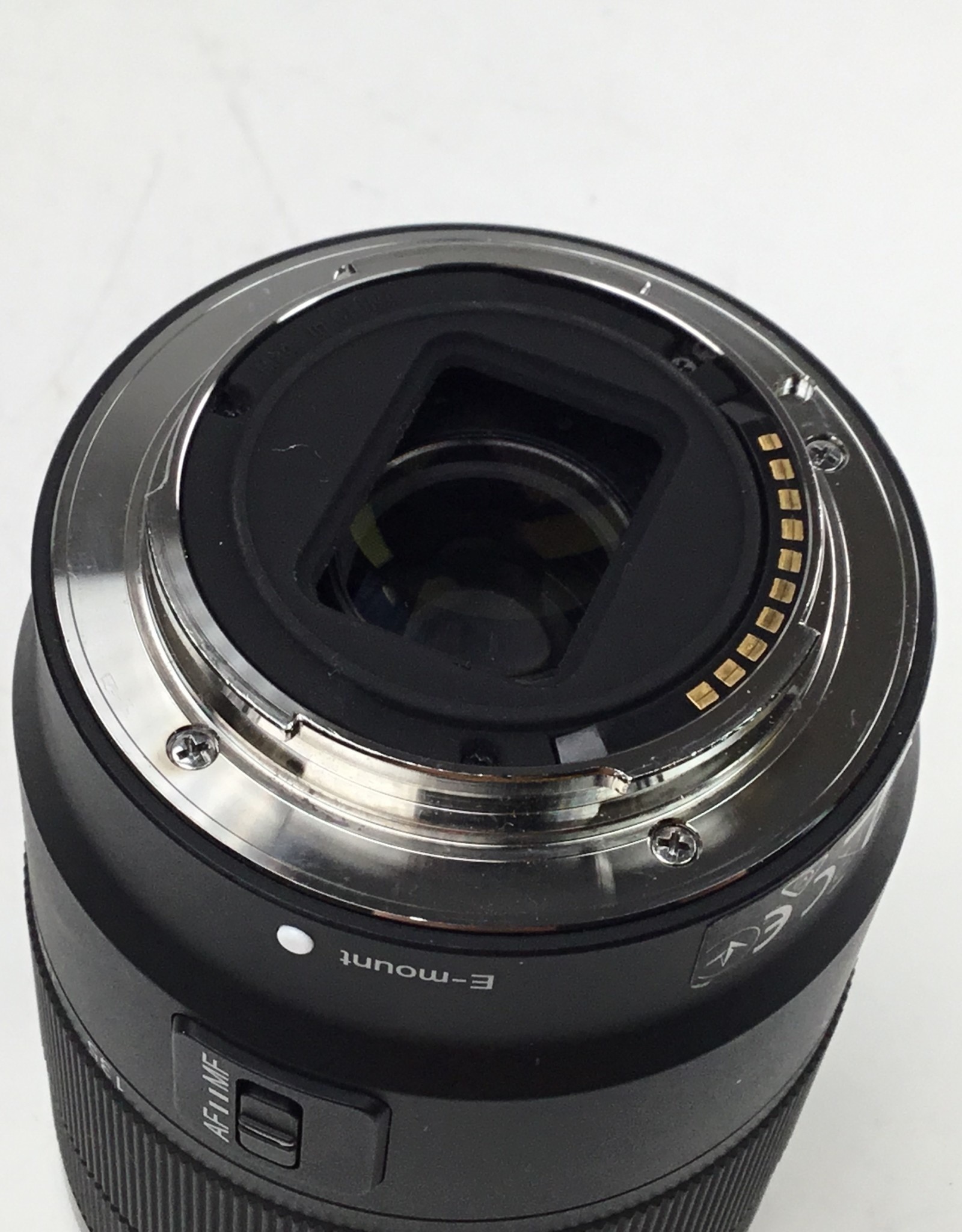 SONY Sony E 18-135mm f3.5-5.6 OSS Lens Used Good