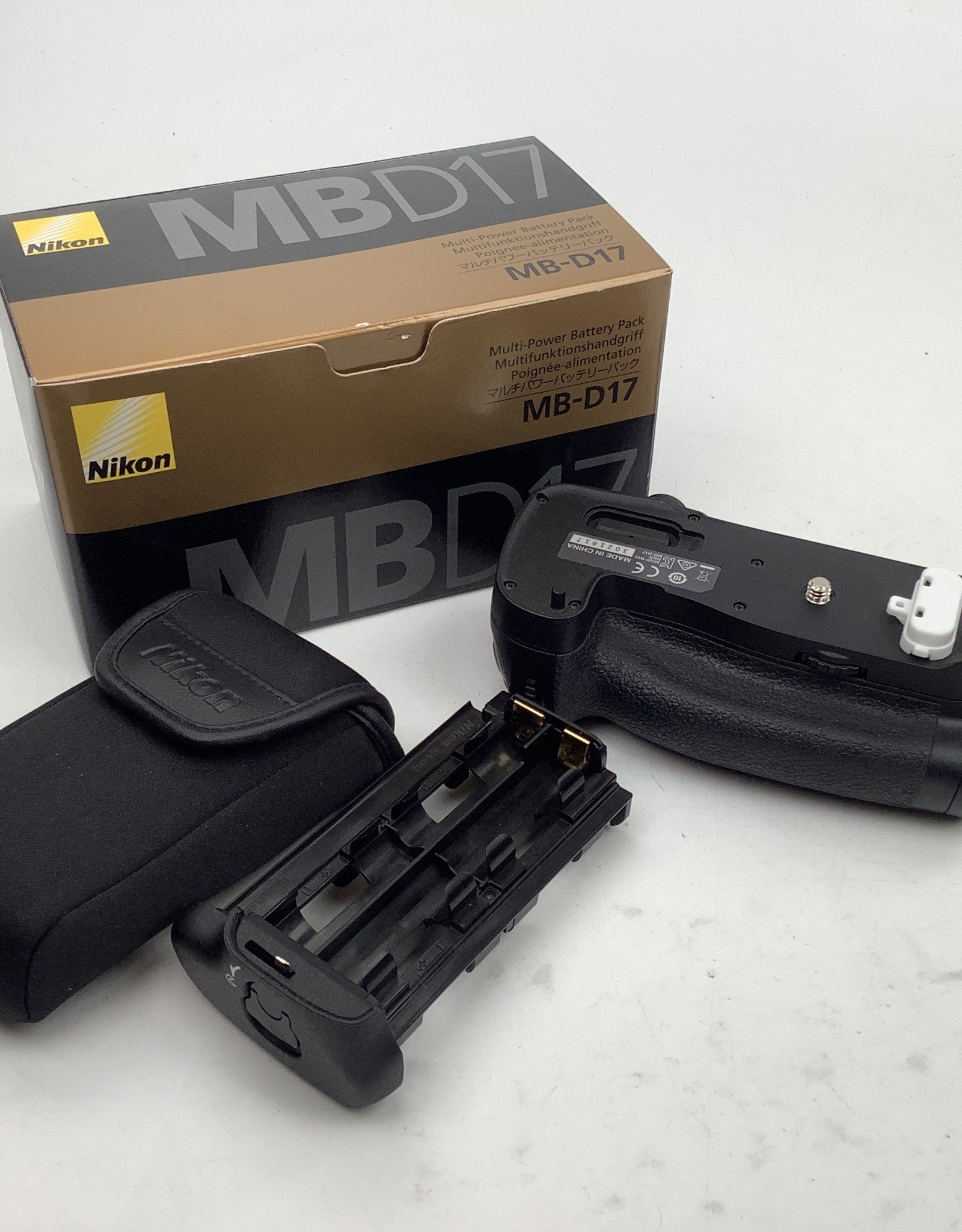 NIKON Nikon MB-D17 Grip for D500 in Box Used Good