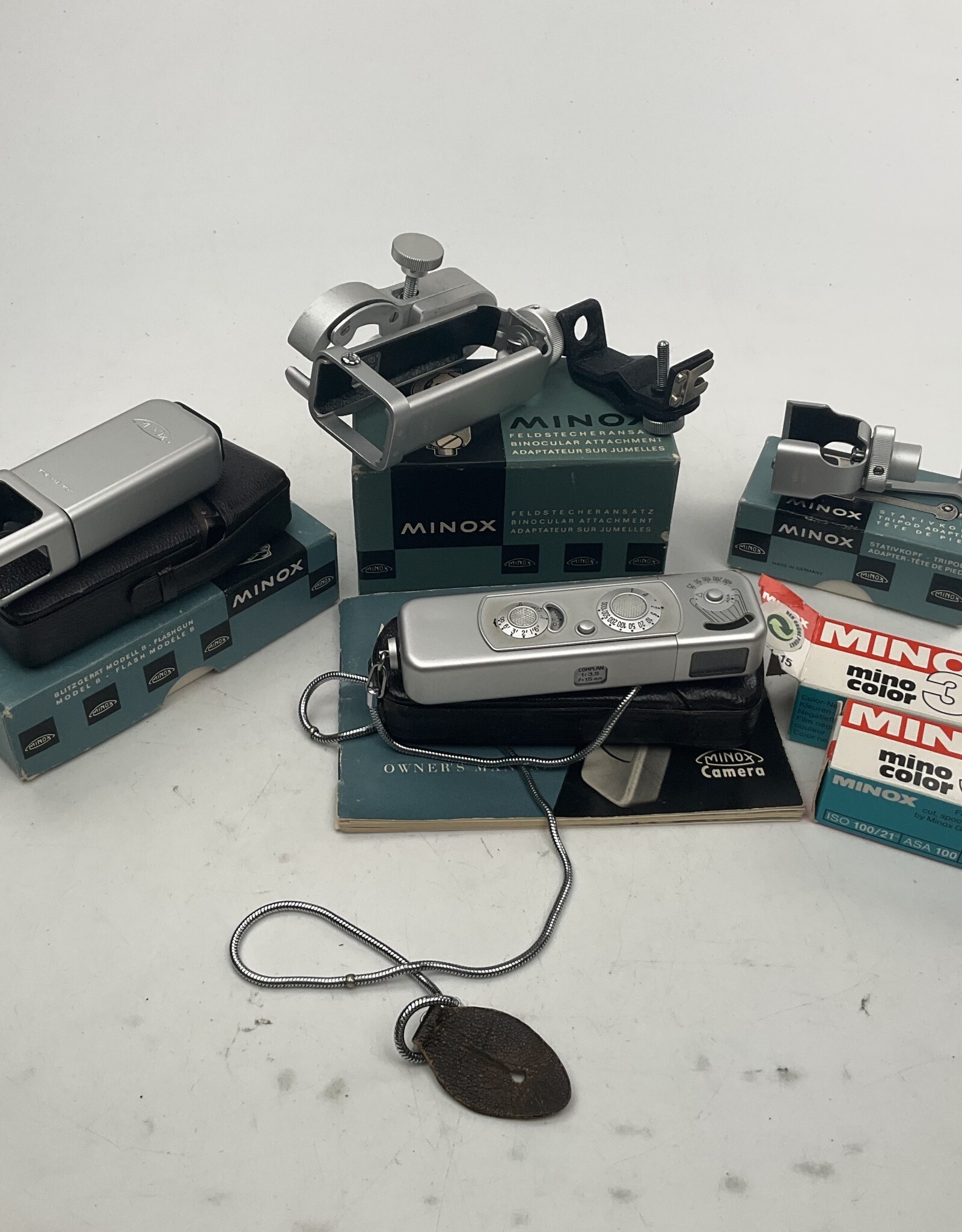 minox Minox B Outfit w/tripod adp, flash adp, binocullar adp, boxes Used EX