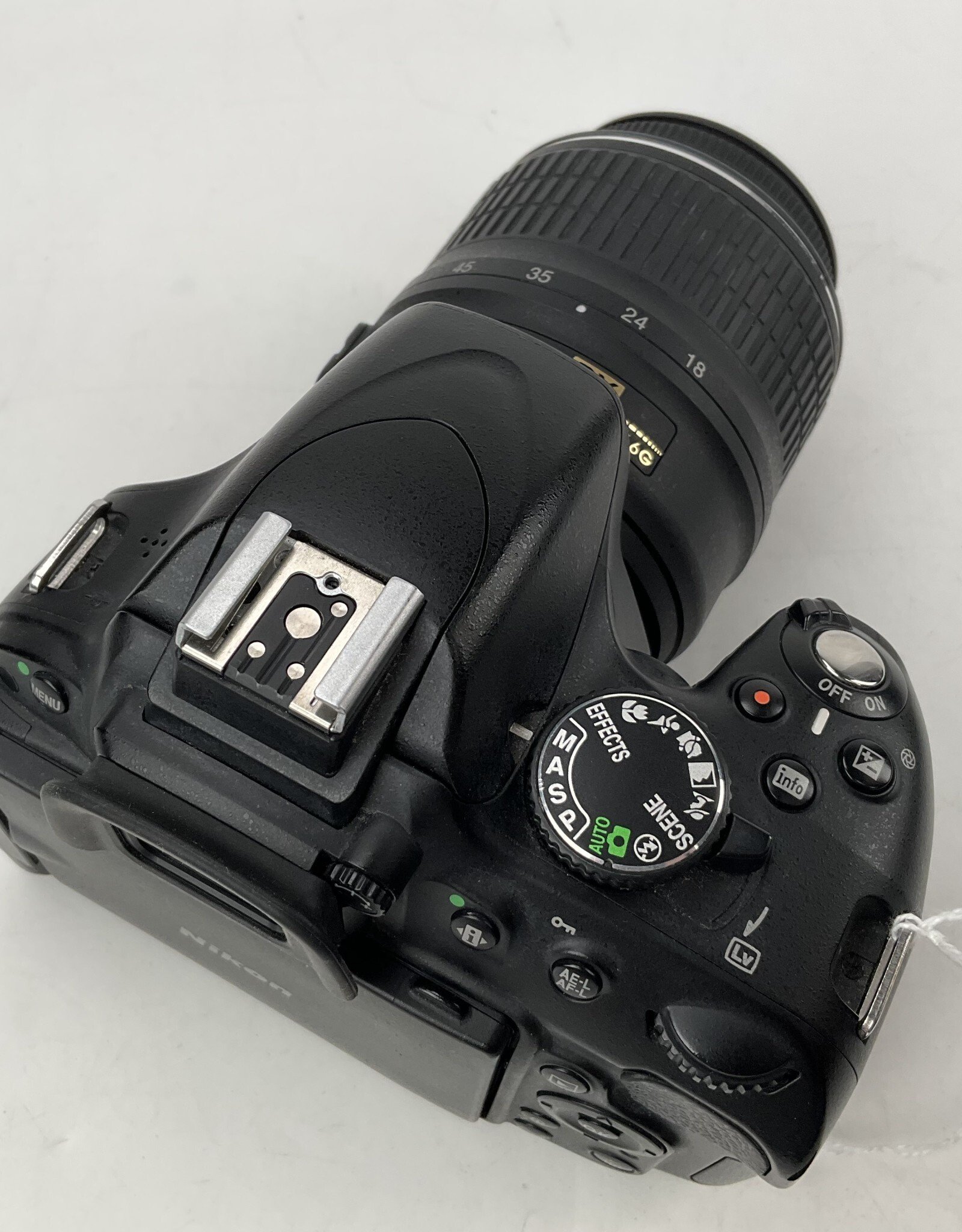 NIKON D5100 Camera w/ 18-55mm Used Fair