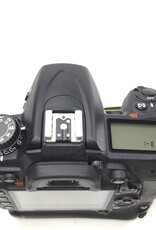 NIKON Nikon D7000 Camera w/ MD-11 Used Fair