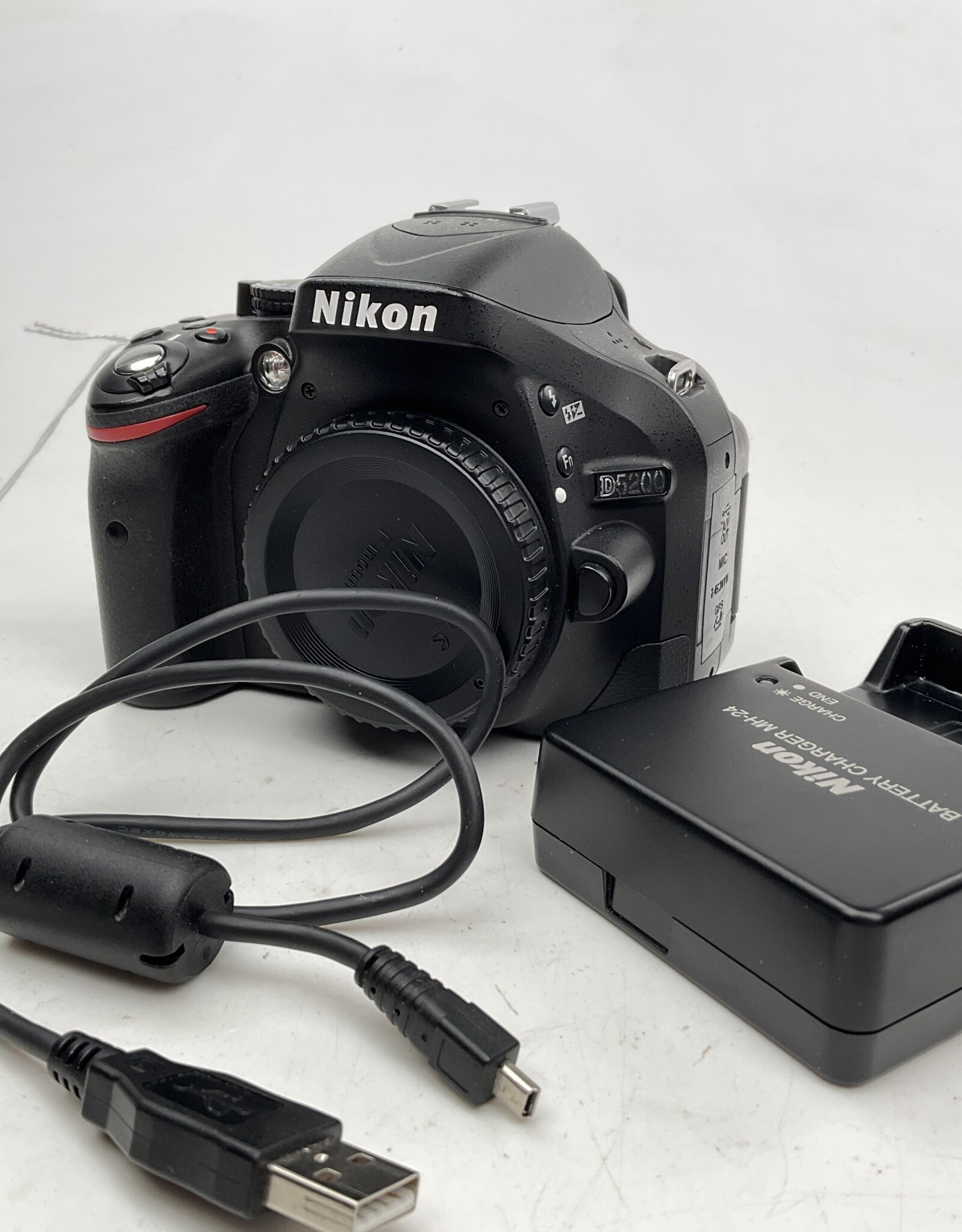 NIKON Nikon D5200 Camera Body Used Good