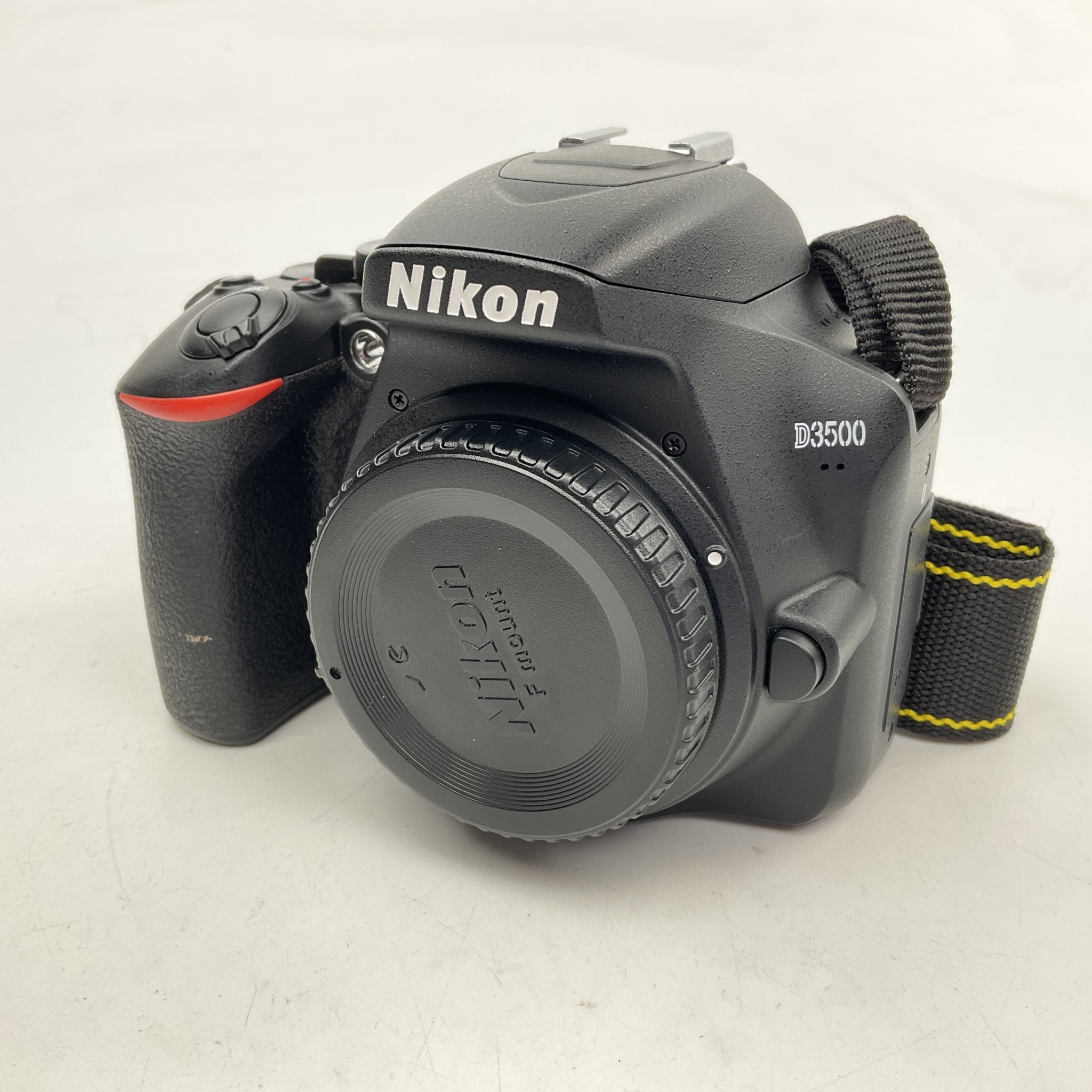 Nikon D3500 Camera Body Used Good - Biggs Camera