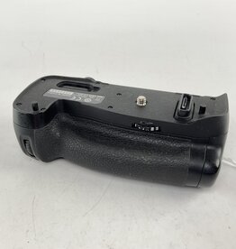 CANON Nikon MB-D17 Battery Grip Used Good