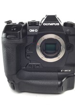 OLYMPUS Olympus OM-D E-M1X Camera Body in Box Used Good